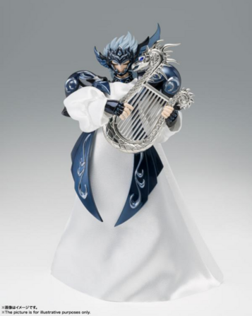 the figure now in a white robe, holding a harp