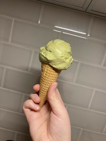 matcha vanilla sugar cone!